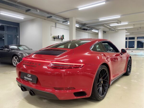 PORSCHE 911 Carrera 4 GTS PDK – Bild 5